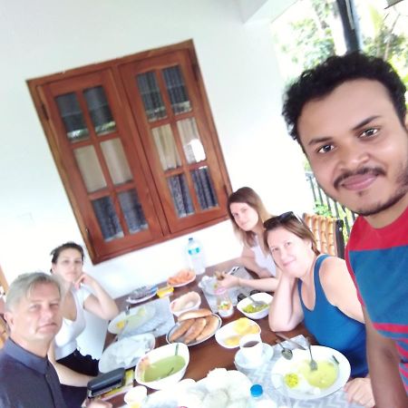 Autumn Home Stay Dambulla Buitenkant foto