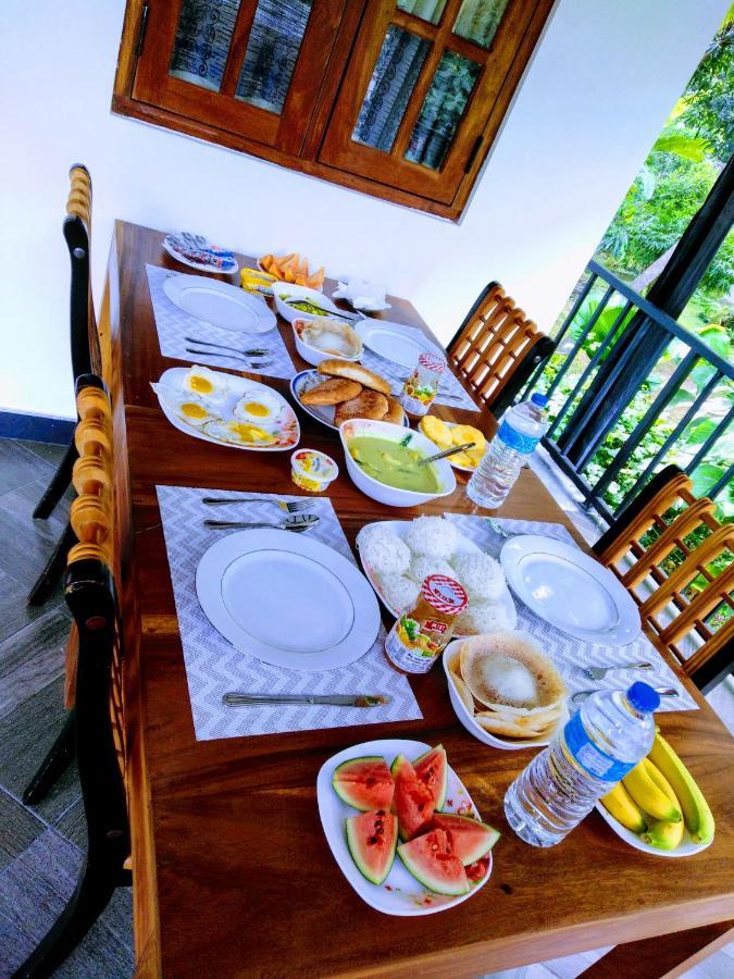 Autumn Home Stay Dambulla Buitenkant foto
